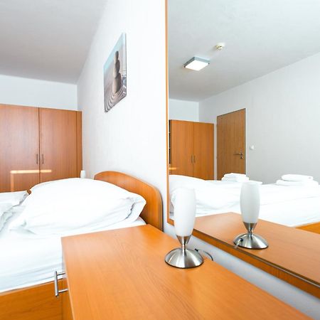 Hotel Garni Vsb ออสตราวา ภายนอก รูปภาพ