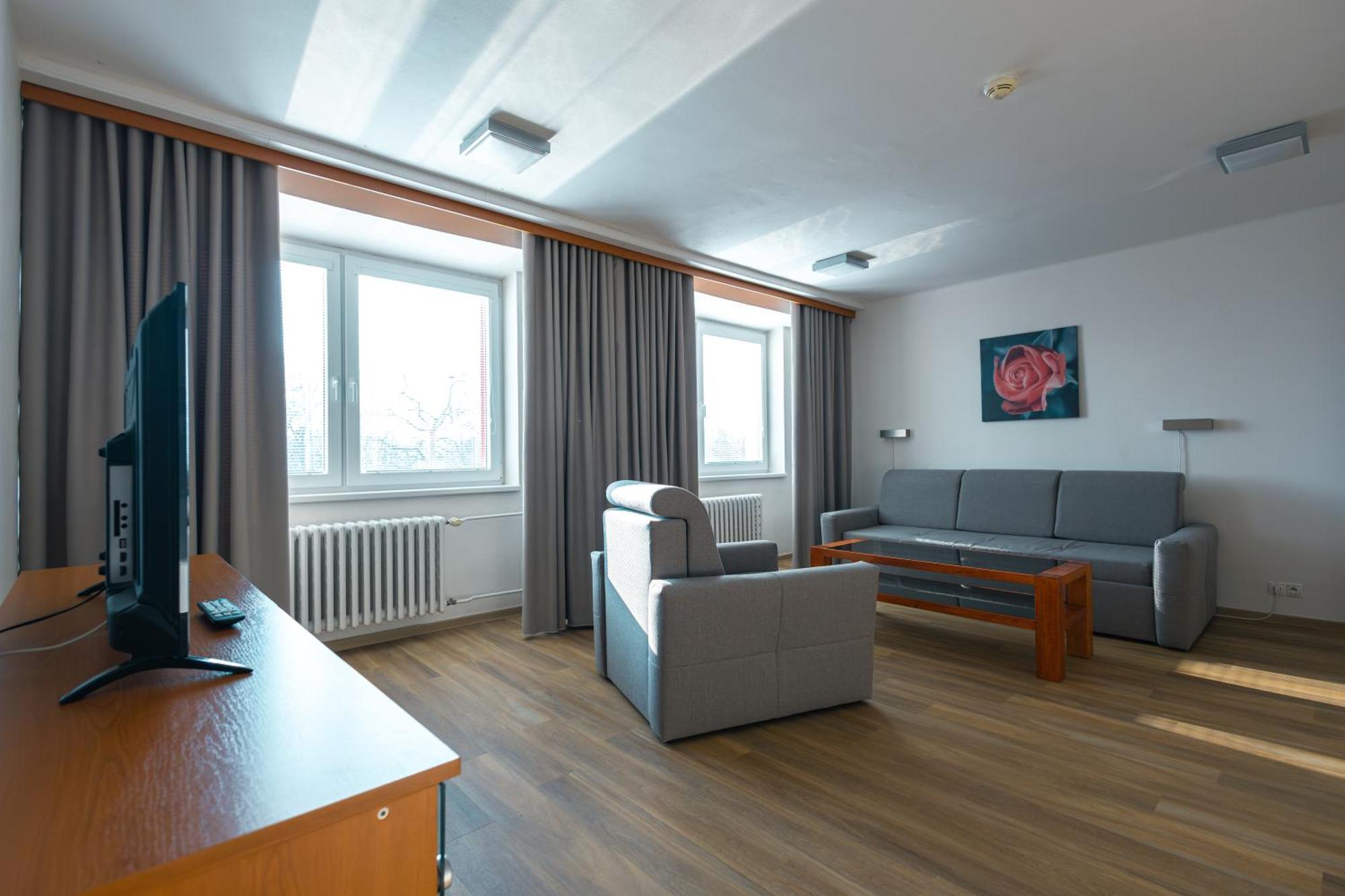 Hotel Garni Vsb ออสตราวา ภายนอก รูปภาพ